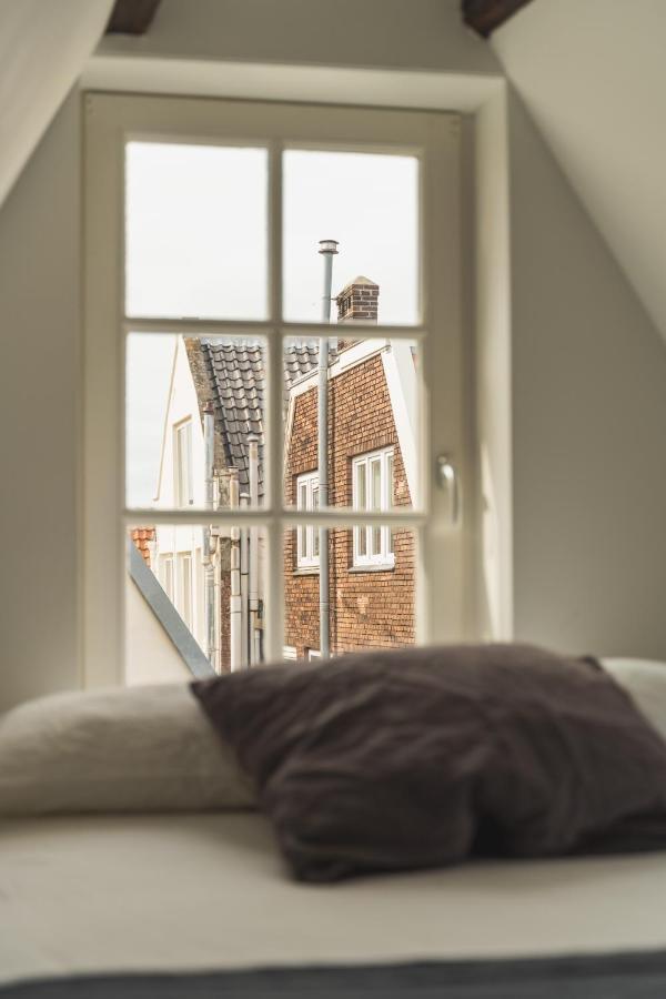 Tiny Attic On The Herengracht, Private Room Амстердам Экстерьер фото