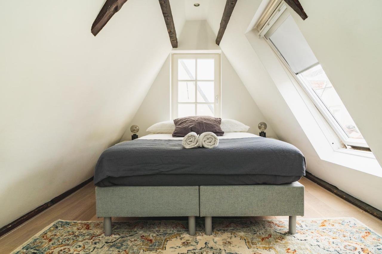 Tiny Attic On The Herengracht, Private Room Амстердам Экстерьер фото